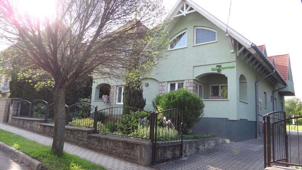 Park Apartman Hévíz מראה חיצוני תמונה