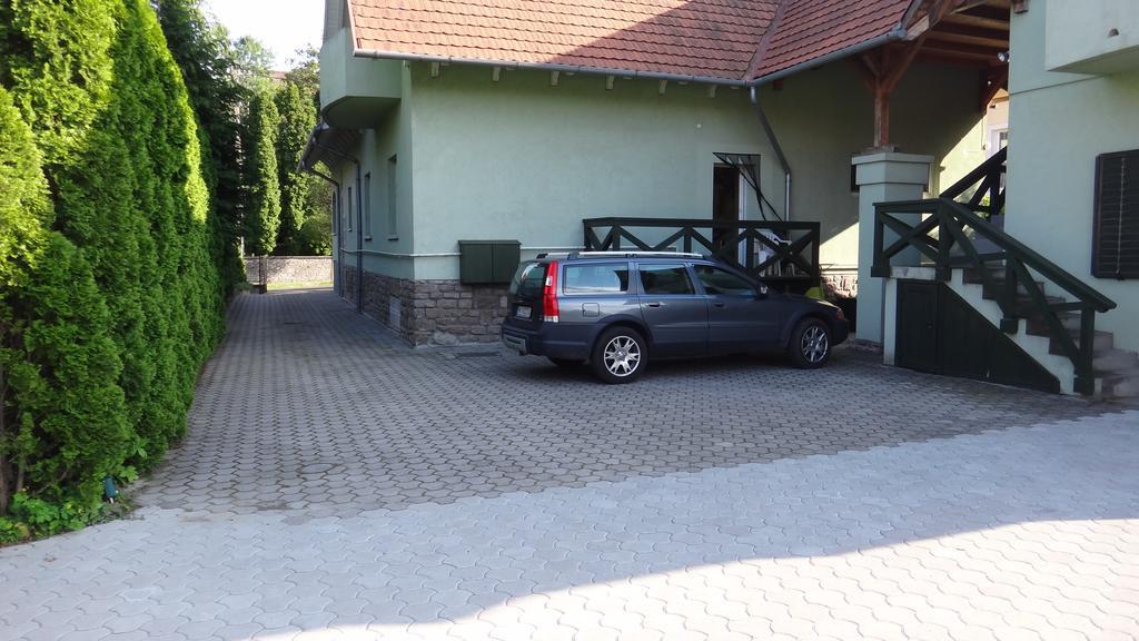 Park Apartman Hévíz מראה חיצוני תמונה
